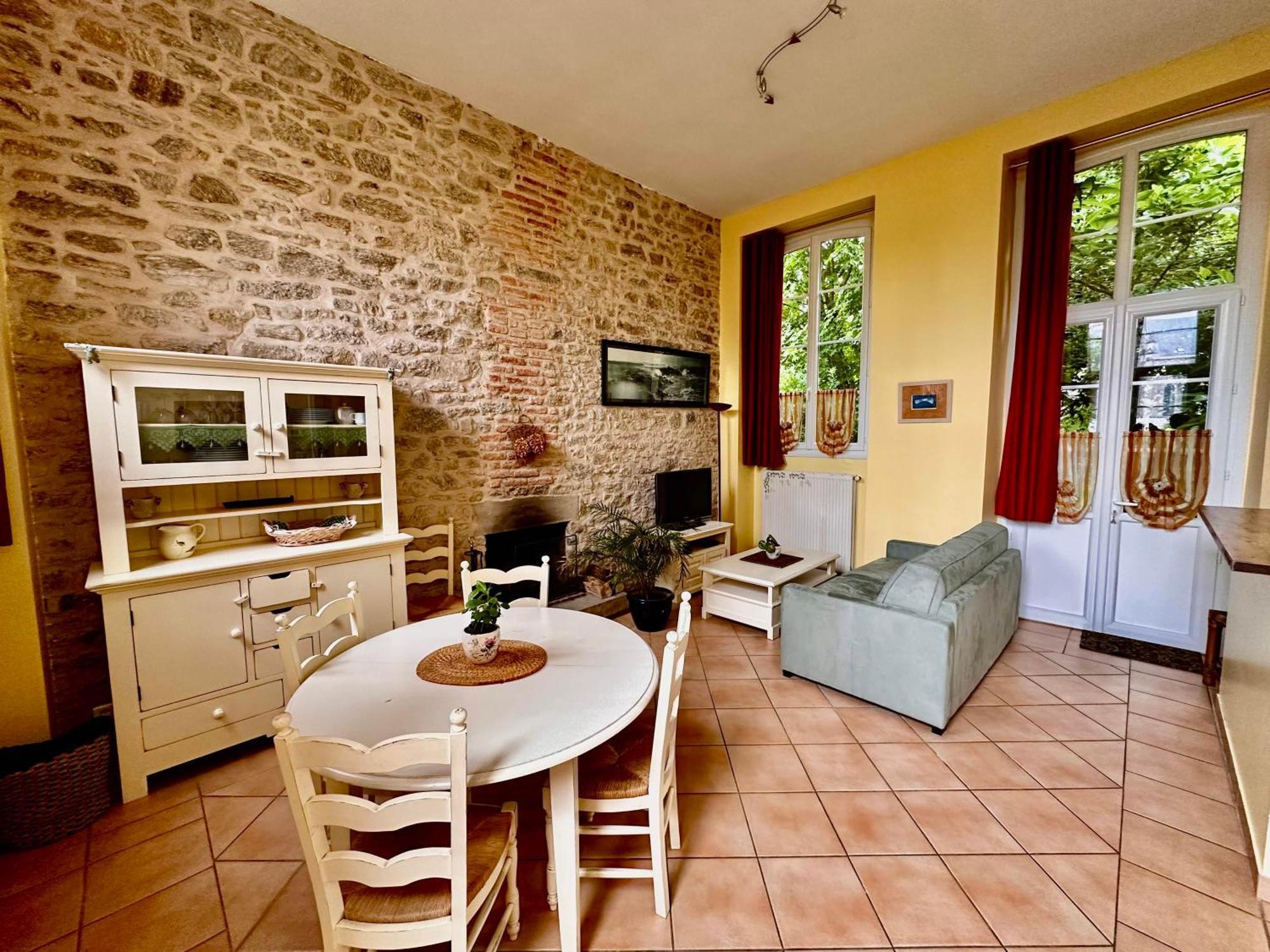 Cottage Dans Ancienne Ecole De 1850 - 2 A 4 Personnes Missillac Exterior foto